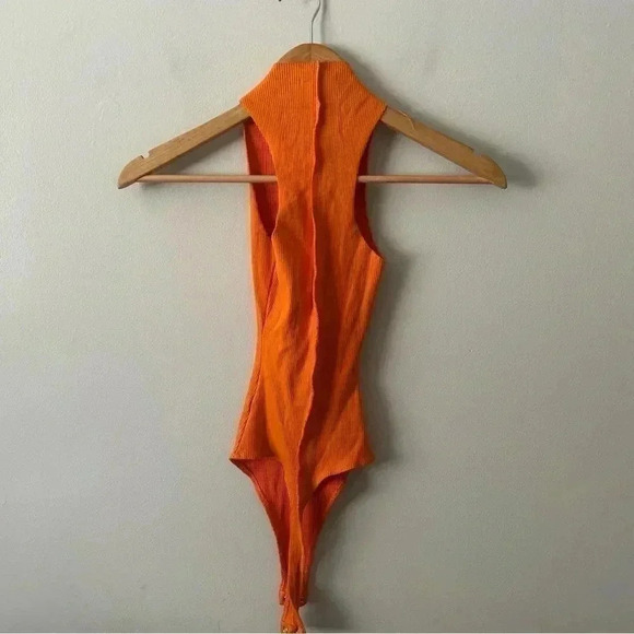 NWOT NAKED WARDROBE NORDSTROM RIBBED ORANGE BODYSUIT XS - Picture 4 of 5